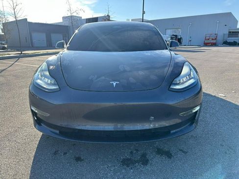 Used 2018 Tesla Model 3 Mid Range image 8