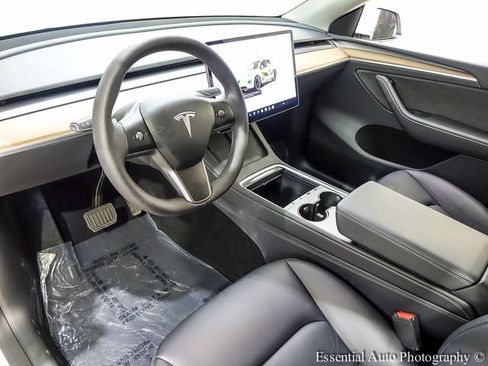 Used 2023 Tesla Model Y Long Range AWD/4WD image 11