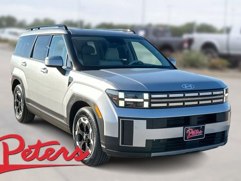 Used 2025 Hyundai Santa Fe SEL image 1