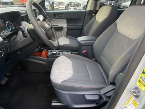 Used 2023 Ford Maverick XLT image 13