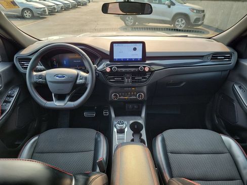 Used 2024 Ford Escape ST-Line FWD image 11