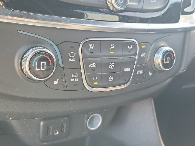 Certified 2023 Chevrolet Traverse LT AWD/4WD image 38