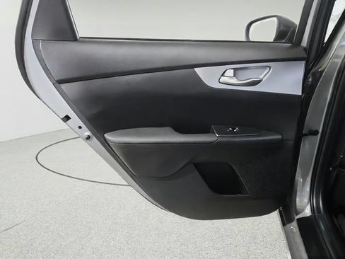 Used 2024 Kia Forte LXS w/ LXS Technology Package FWD image 20