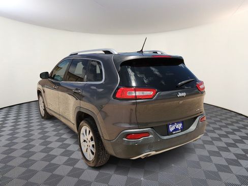 Used 2014 Jeep Cherokee Limited w/ Technology Group FWD image 3
