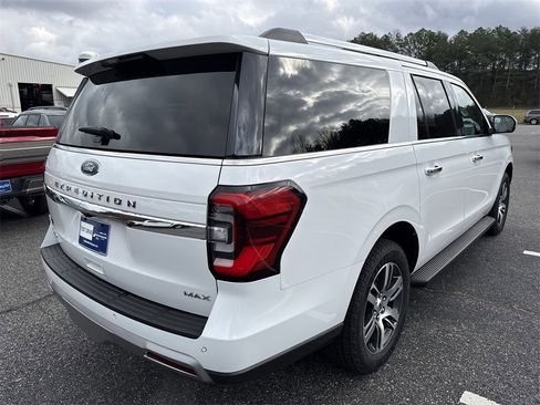 Used 2024 Ford Expedition Max Limited image 7