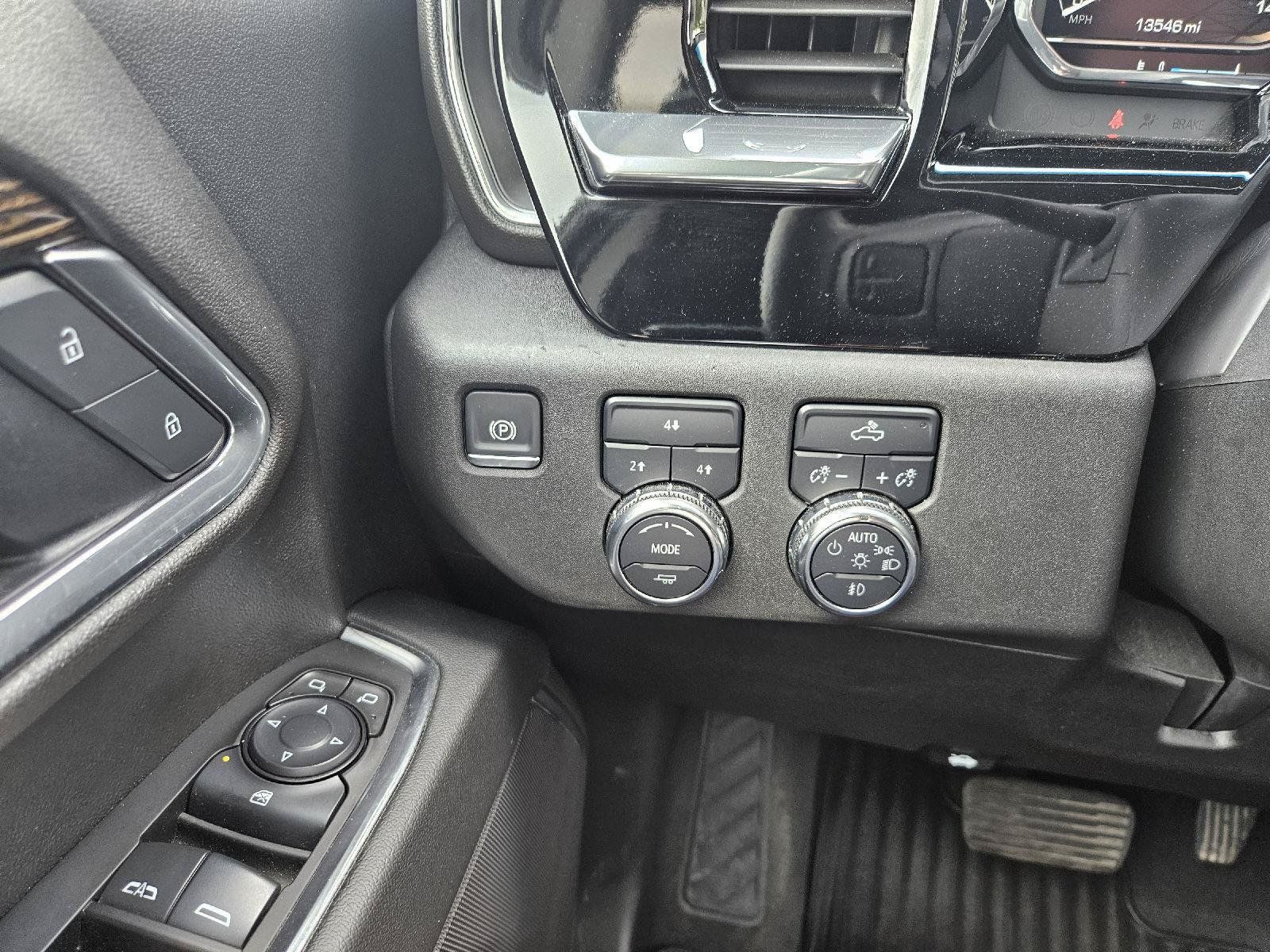 Used 2025 GMC Sierra 2500 SLE w/ Preferred Package AWD/4WD image 15