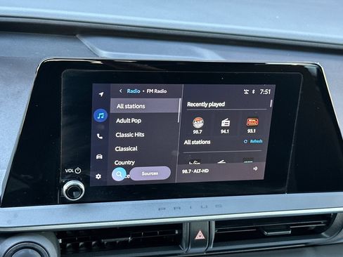 Certified 2024 Toyota Prius LE FWD image 19