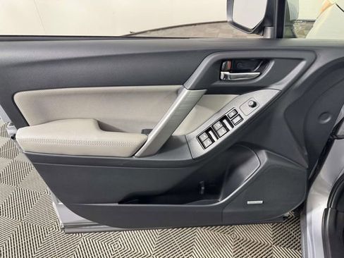 Used 2016 Subaru Forester 2.5i Limited image 17