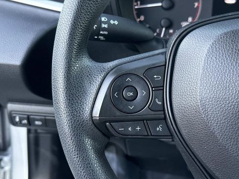 Used 2023 Toyota Corolla LE image 38