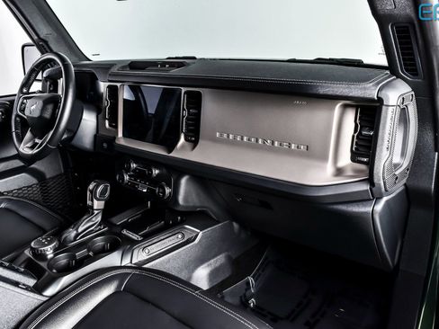 Used 2025 Ford Bronco Outer Banks image 24