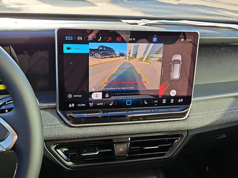 New 2026 Volkswagen Tiguan S image 14