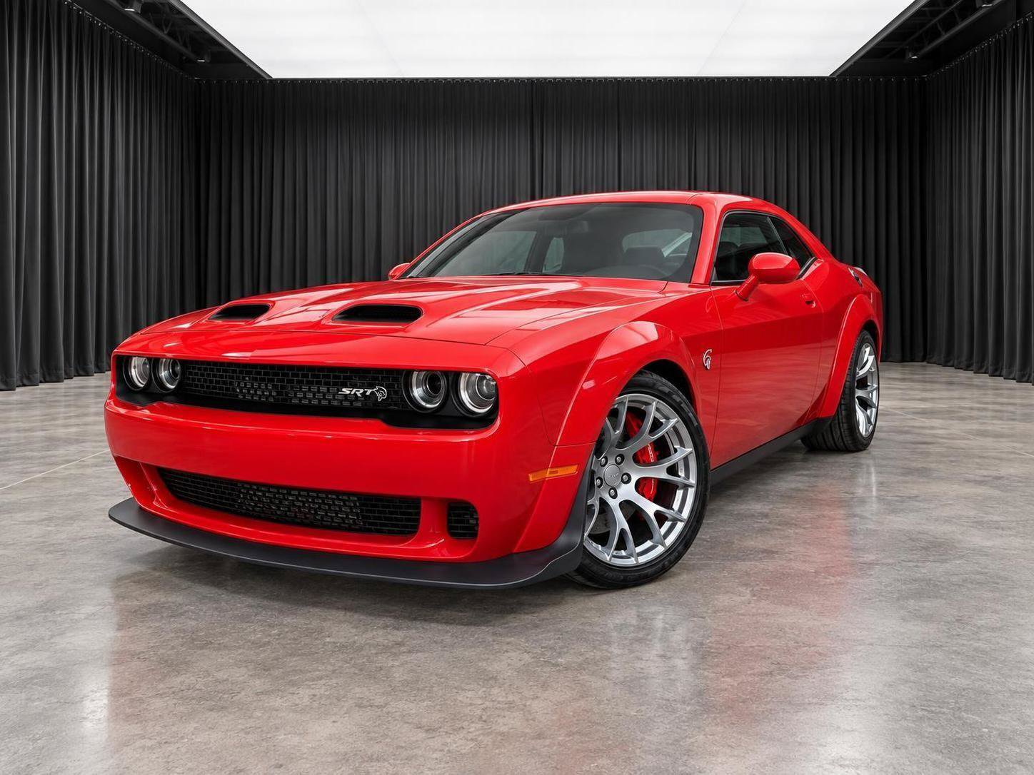 Used 2022 Dodge Challenger SRT Hellcat RWD image 1