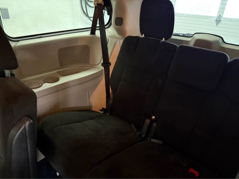 Used 2016 Dodge Grand Caravan SE w/ Quick Order Package 29E SE image 19