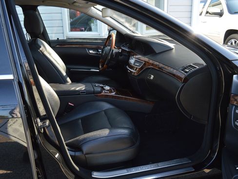 Used 2010 Mercedes-Benz S 550 S 550 4MATIC Sedan 4D image 18