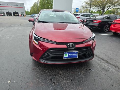 Certified 2025 Toyota Corolla LE FWD image 9