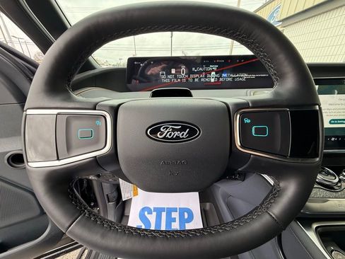 New 2026 Ford Expedition Tremor image 18