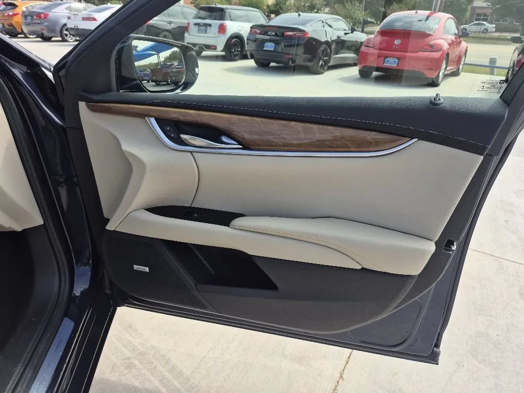 Used 2018 Cadillac XTS Luxury AWD/4WD image 17