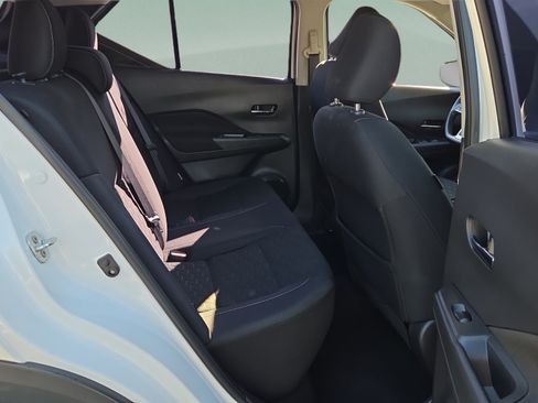 Used 2022 Nissan Kicks SV FWD image 18