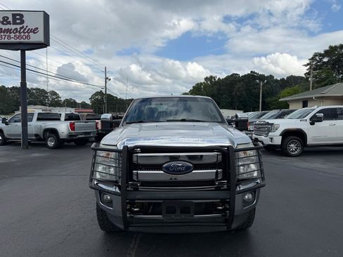 Used 2016 Ford F250 XLT w/ XLT Premium Package AWD/4WD image 2