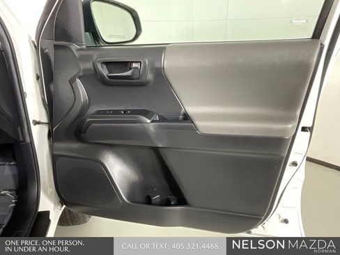 Used 2022 Toyota Tacoma SR AWD/4WD image 20