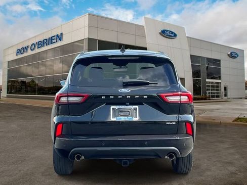 Certified 2024 Ford Escape ST-Line Select w/ Tech Pack #2 AWD/4WD image 4