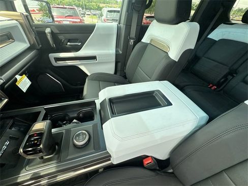 New 2025 GMC Hummer EV 2X image 20