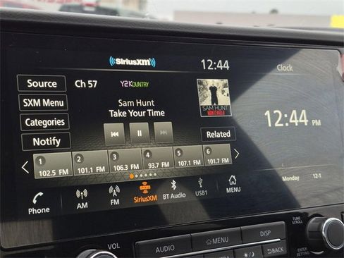 Certified 2025 Nissan Frontier SV image 34