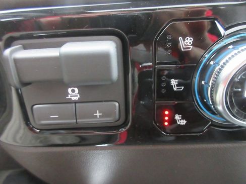 New 2026 GMC Sierra 1500 SLT w/ SLT Premium Plus Package image 21