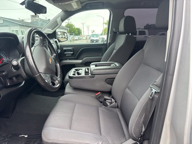 Used 2018 Chevrolet Silverado 1500 LT w/ All Star Edition RWD image 9