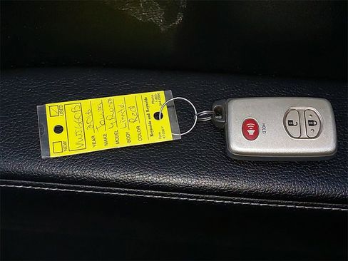 Used 2016 Toyota 4Runner Limited image 36