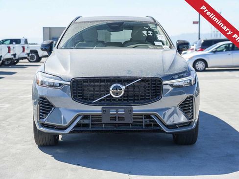 Used 2023 Volvo XC60 T8 Plus w/ Climate Package AWD/4WD image 2