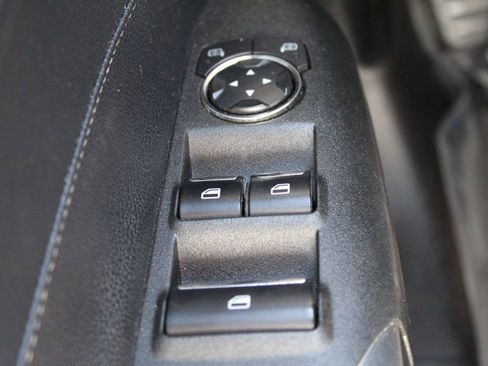 Used 2018 Ford Mustang Premium image 34