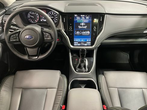 Used 2025 Subaru Outback Onyx Edition AWD/4WD image 14
