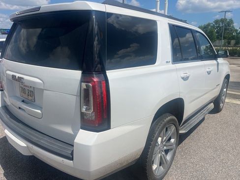 Used 2018 GMC Yukon SLT RWD image 3