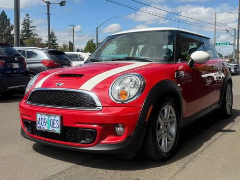 Used 2013 MINI Cooper S FWD image 8