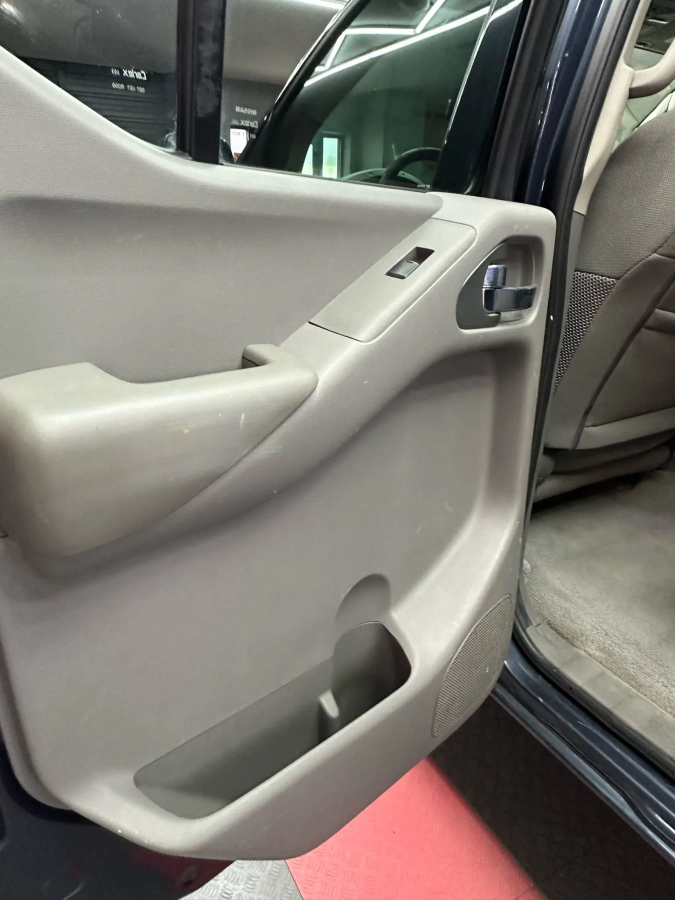 Used 2018 Nissan Frontier SV RWD image 21