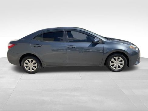 Used 2016 Toyota Corolla L FWD image 4