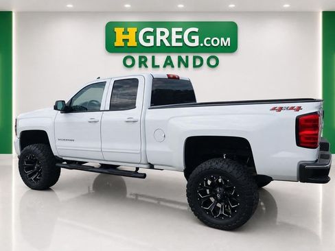 Used 2018 Chevrolet Silverado 1500 LT AWD/4WD image 2