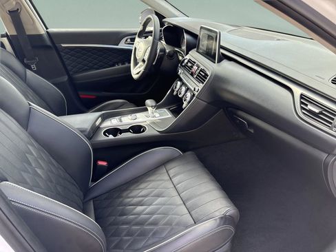 Used 2021 Genesis G70 2.0T w/ Prestige Package image 18