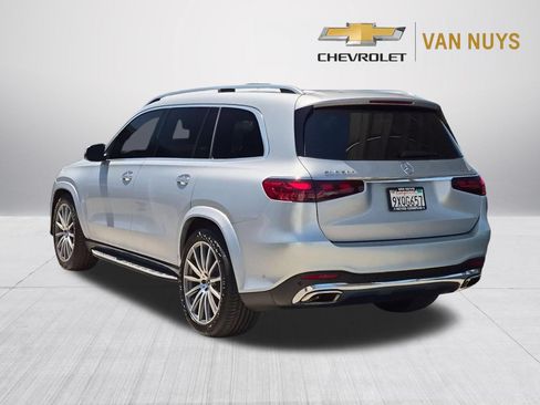 Used 2025 Mercedes-Benz GLS 580 4MATIC image 7