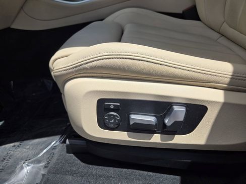Used 2022 BMW X5 xDrive45e w/ Climate Comfort Package AWD/4WD image 24