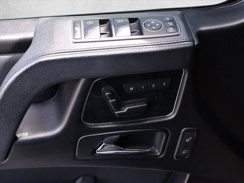 Used 2016 Mercedes-Benz G 550 image 12
