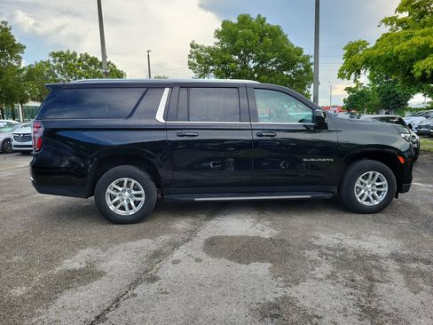 Used 2024 Chevrolet Suburban LT AWD/4WD image 8