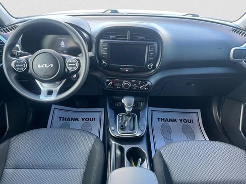 Used 2024 Kia Soul LX w/ Option Group 015 FWD image 10