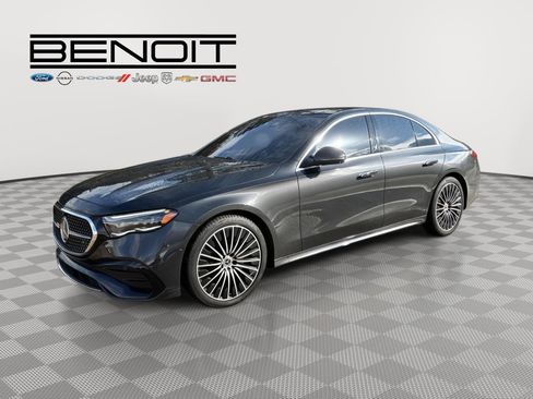 Used 2024 Mercedes-Benz E 350 4MATIC Sedan image 1