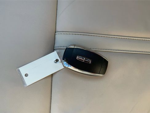 Used 2018 Lincoln MKZ Select w/ Select Plus Package image 38