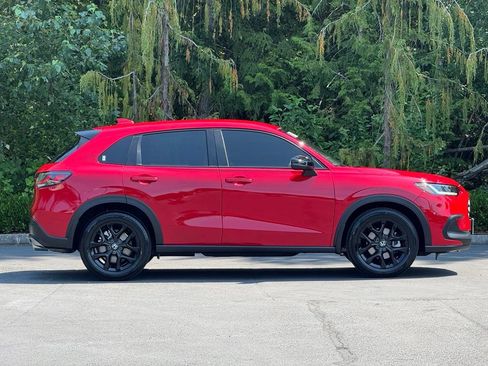 Certified 2025 Honda HR-V Sport image 36