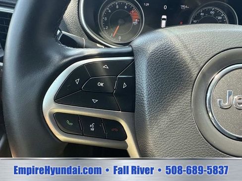 Used 2019 Jeep Cherokee Limited AWD/4WD image 29