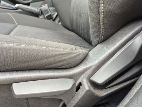 Used 2018 Ford Focus S FWD image 15