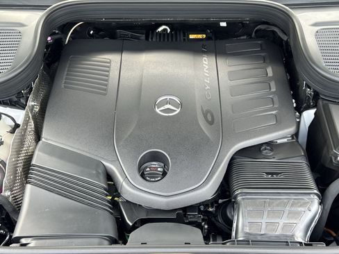 New 2026 Mercedes-Benz GLS 450 4MATIC image 35